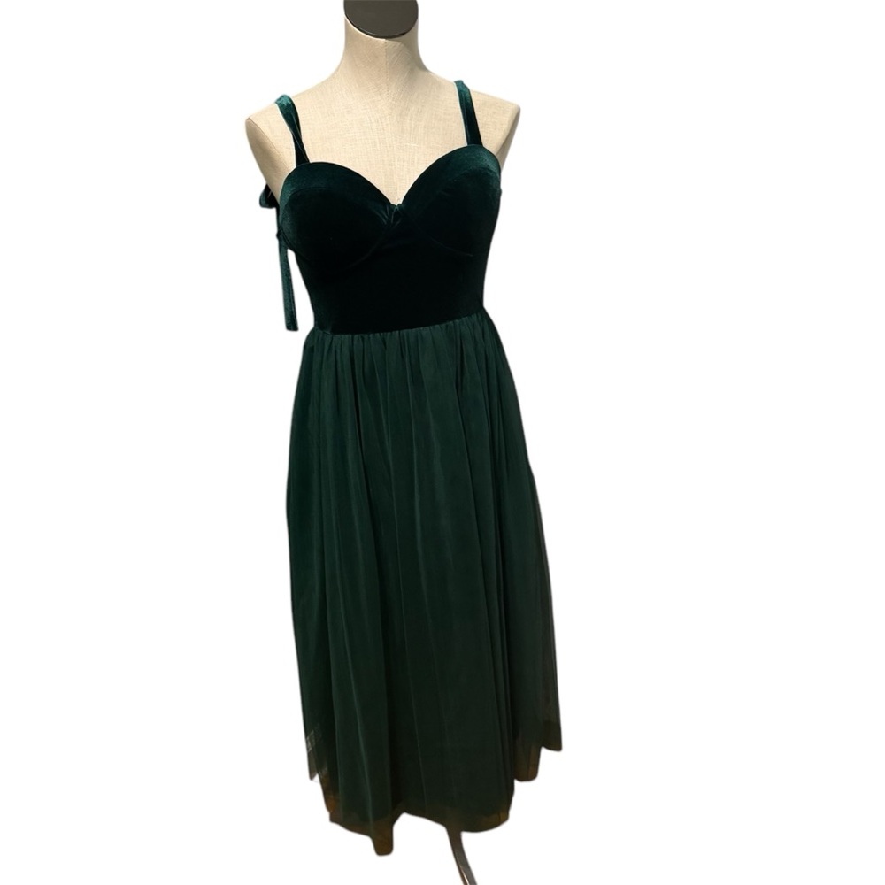 Women’s Green Velvet/chiffon Dress.  Large (12) homecoming/wedding‎ guest